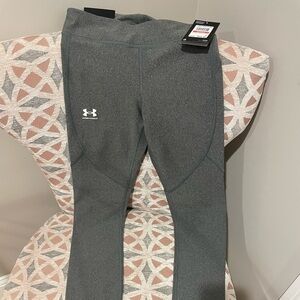Under Armour Mid Rise full length Compression Leggings. Size XS. NWT.